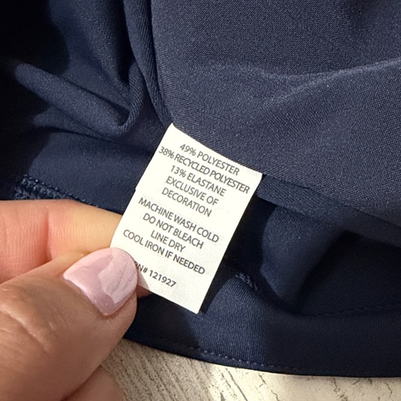 johnnie-O Navy Victoria Performance Mixed Media Vest XL NWT - Picture 15 of 15